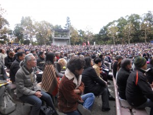 日比谷野外音楽堂に4500人参加